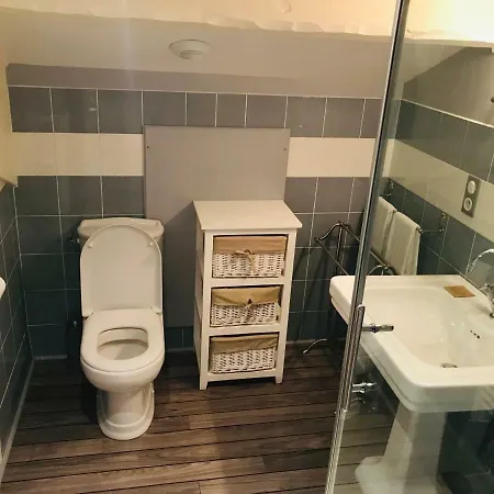 La 3*