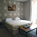 La 3*