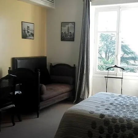 La 3* Saint-Pierre-dʼIrube