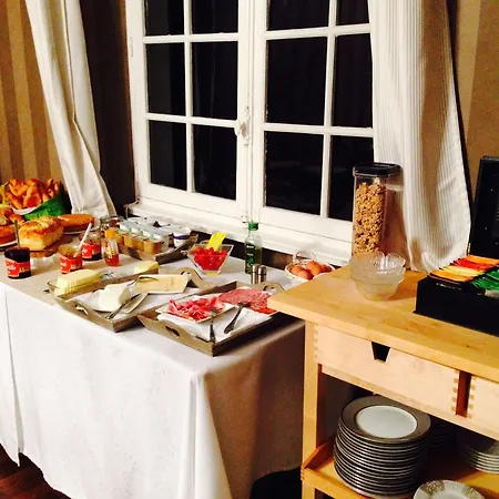 La Πανσιόν 3*