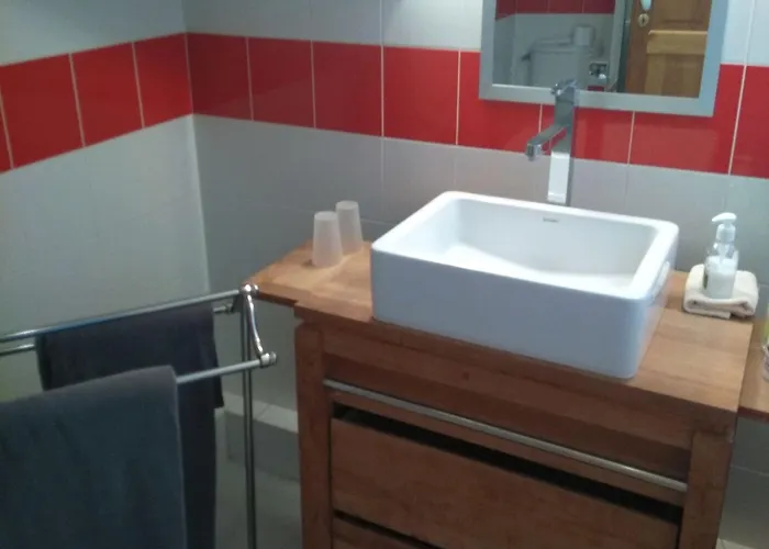 Гостевой дом Hotel La Villa Сен-Пьер-д'Ирюб