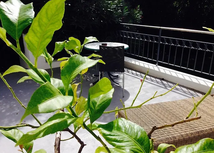 Гостевой дом Hotel La Villa Сен-Пьер-д'Ирюб